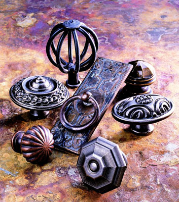 Picture of different styles of door knobs and handles