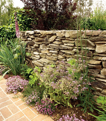 A dry stack retaining wall